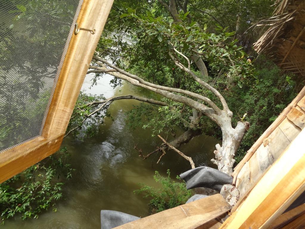 티사마하라마 Kumbuk Tree House 빌라 외부 사진